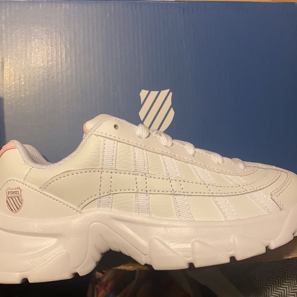 - K-Swiss White Chunky Sole Shoes 5.5 Womens NIB